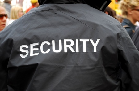 Hiring a Security Guard for your Store this Holiday Season | LawDog Security